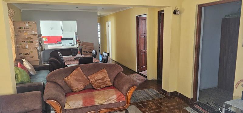 4 Bedroom Property for Sale in Muizenberg Western Cape